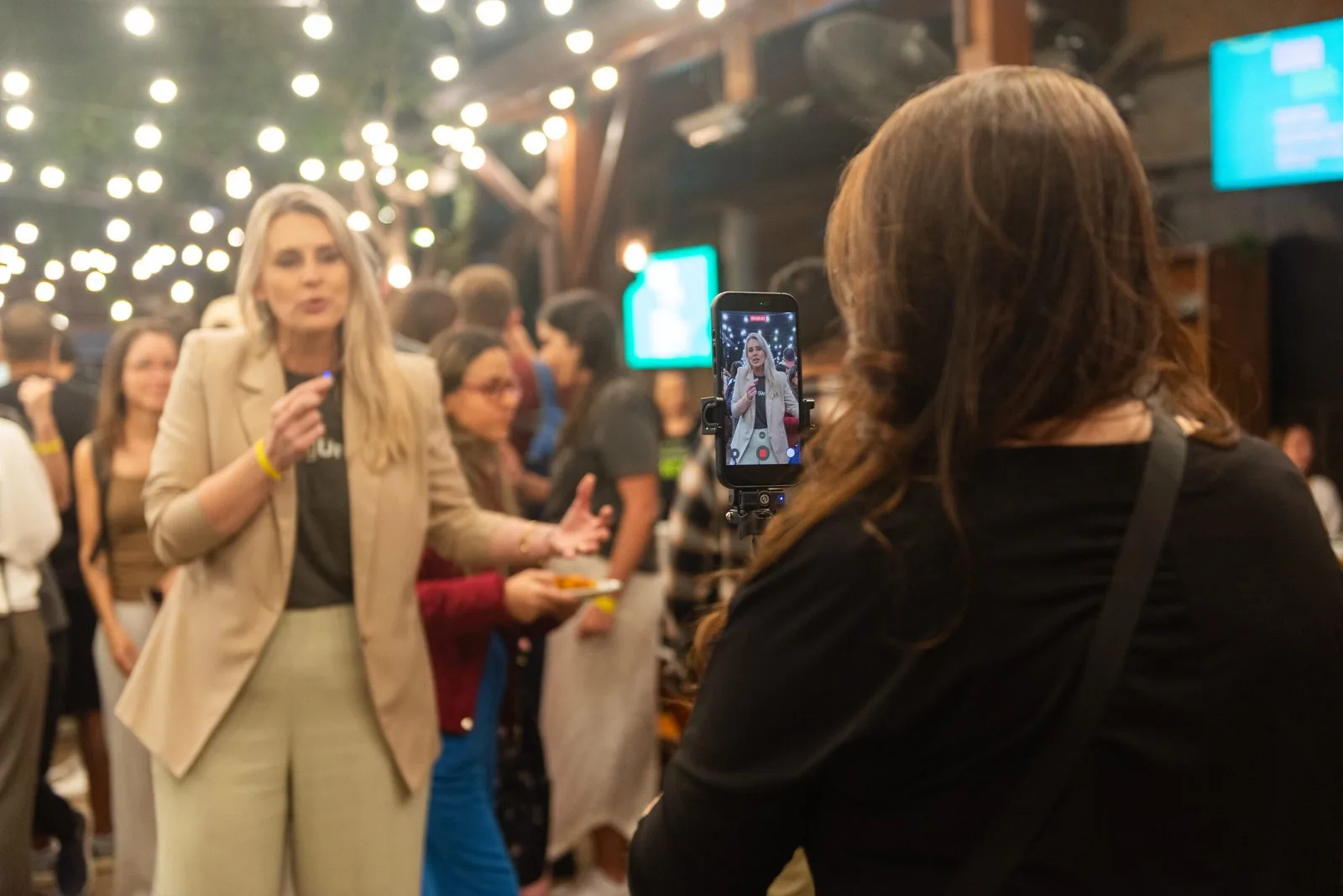 Ana StoryLens Gravando Palestra e Evento em Tempo Real
